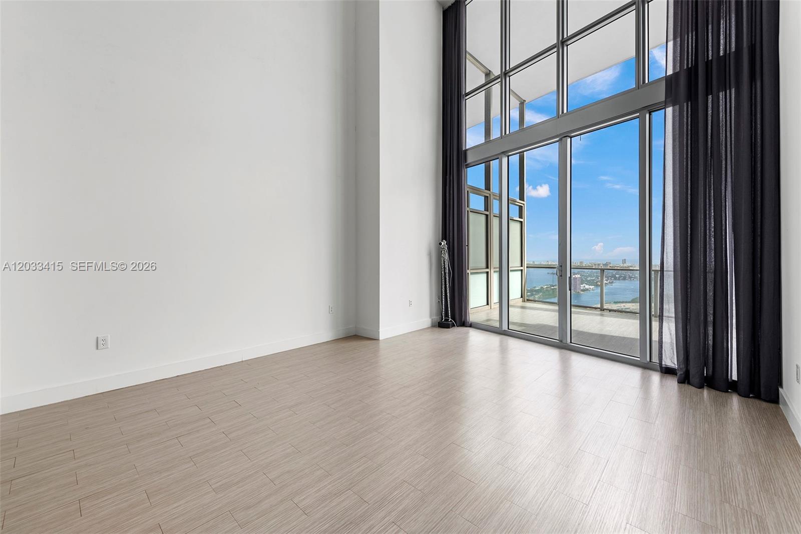 1100 Biscayne Boulevard 5705 Property Photo 6