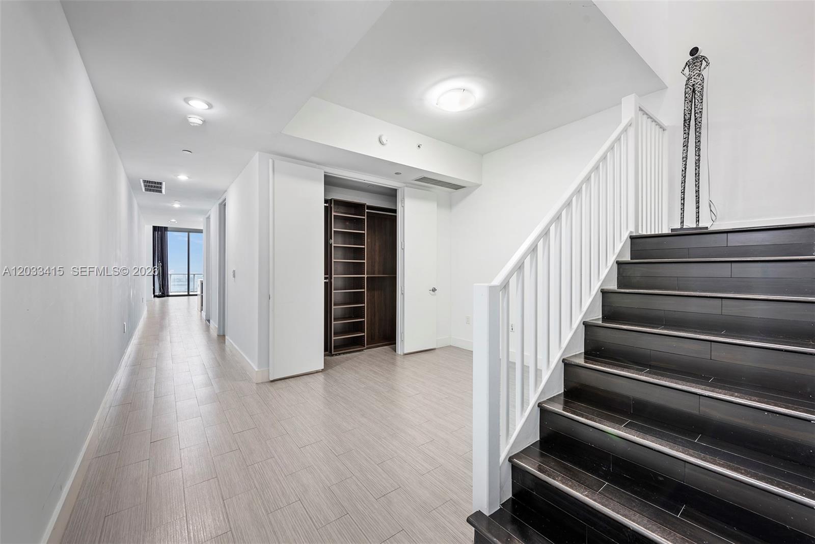 1100 Biscayne Boulevard 5705 Property Photo 10