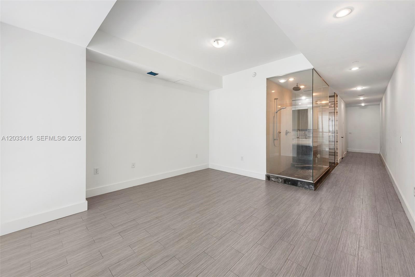 1100 Biscayne Boulevard 5705 Property Photo 25
