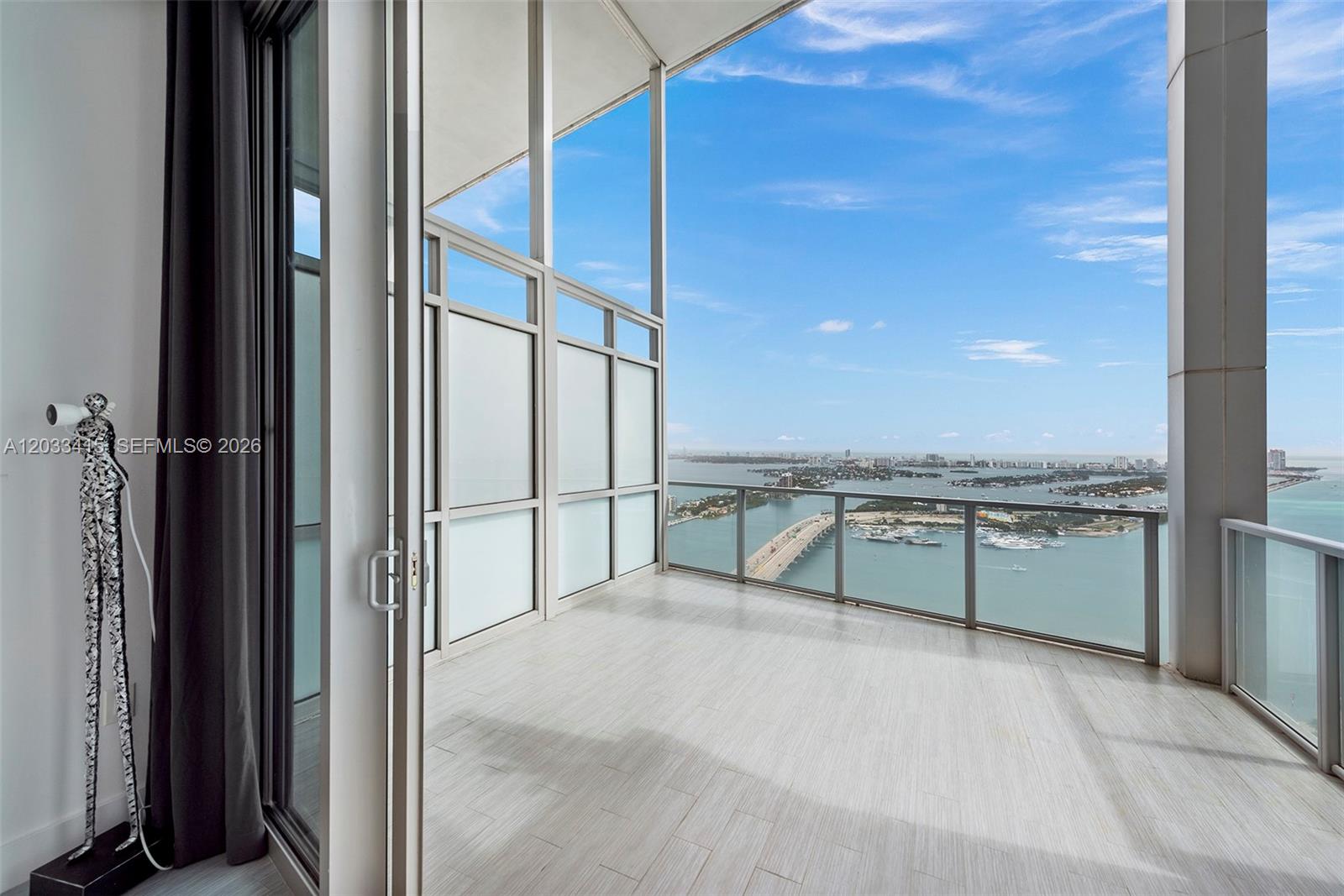 1100 Biscayne Boulevard 5705 Property Photo 27