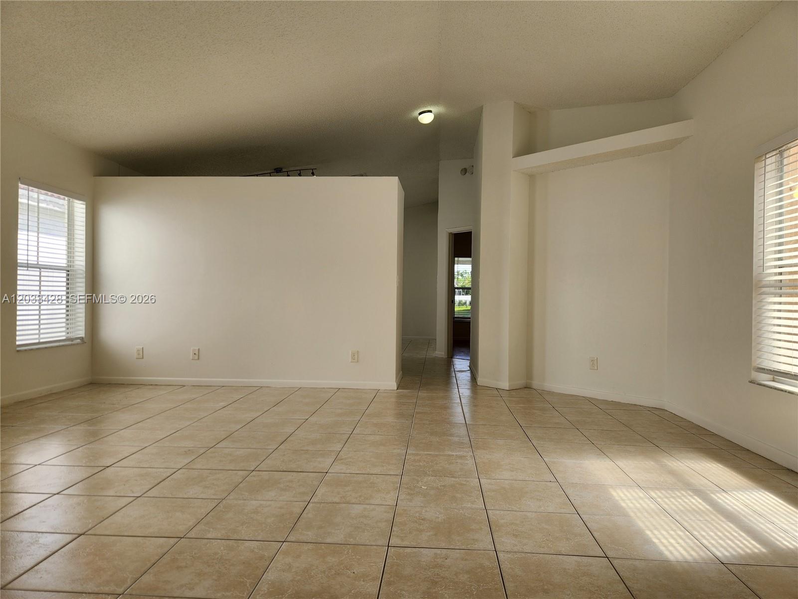 A12033428 Property Photo 4
