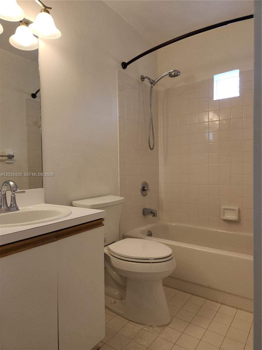 A12033428 Property Photo 7
