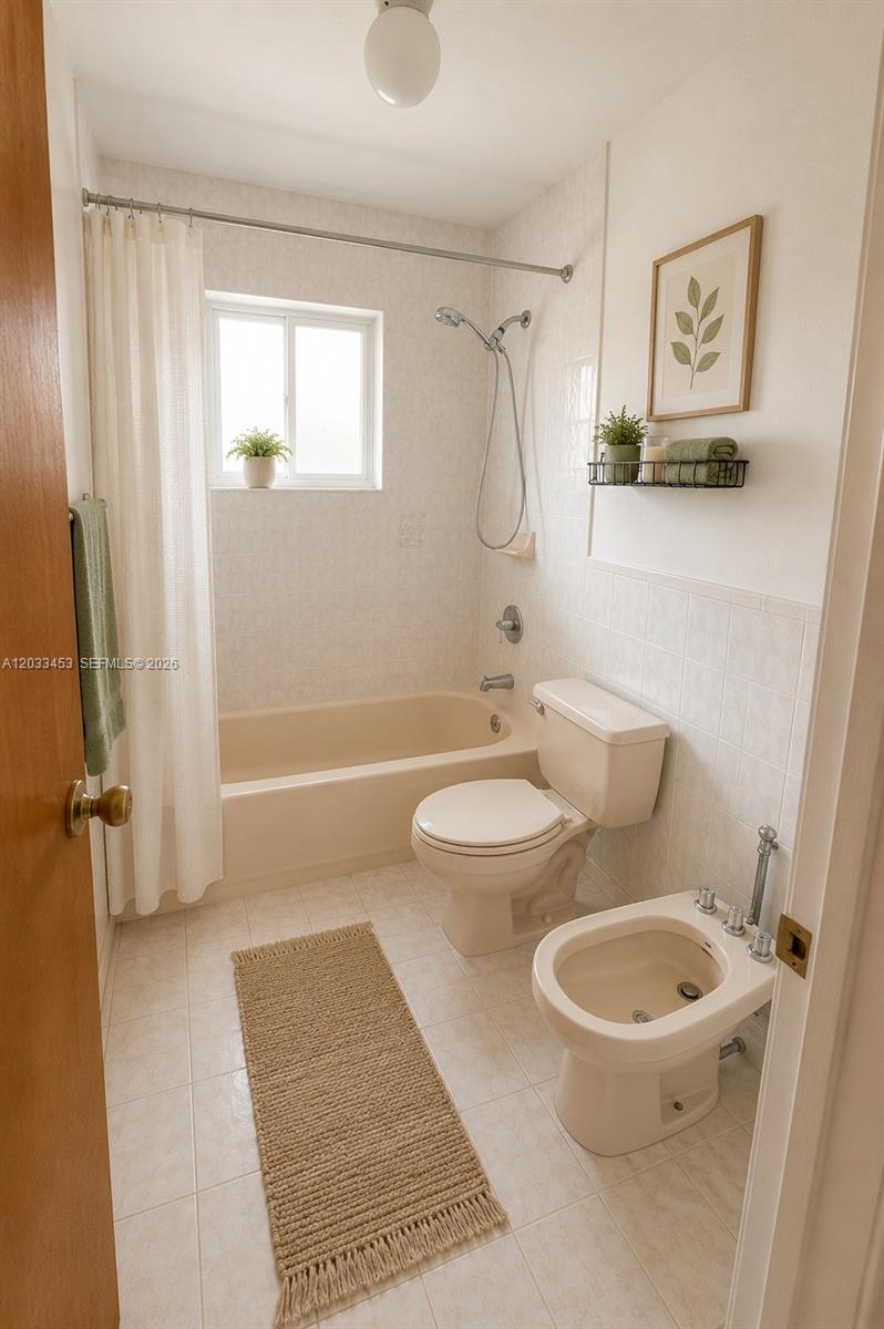 2220 W 74th Street 201-16 Property Photo 11