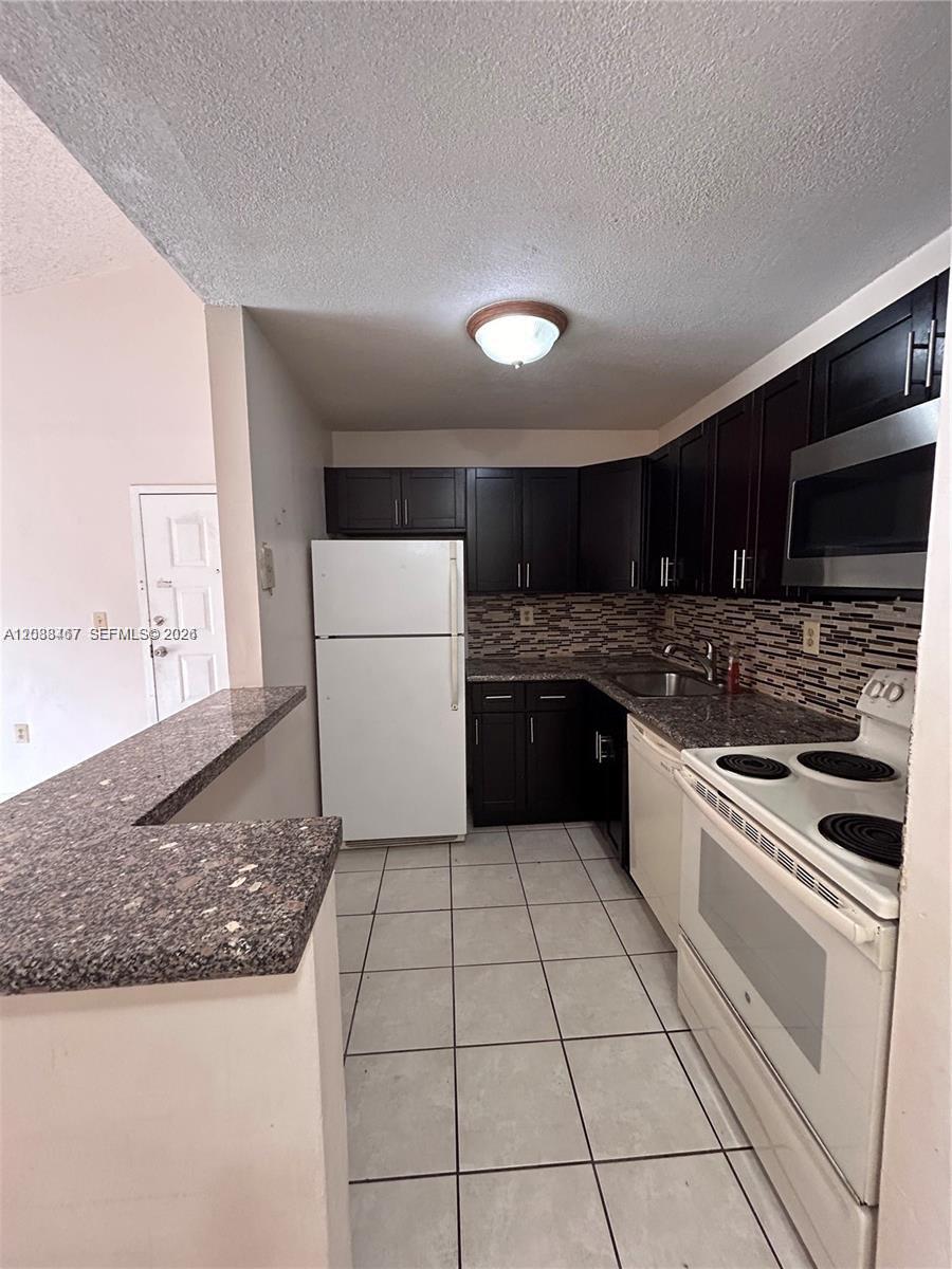 15630 Sw 80th Street I-305 Property Photo 3