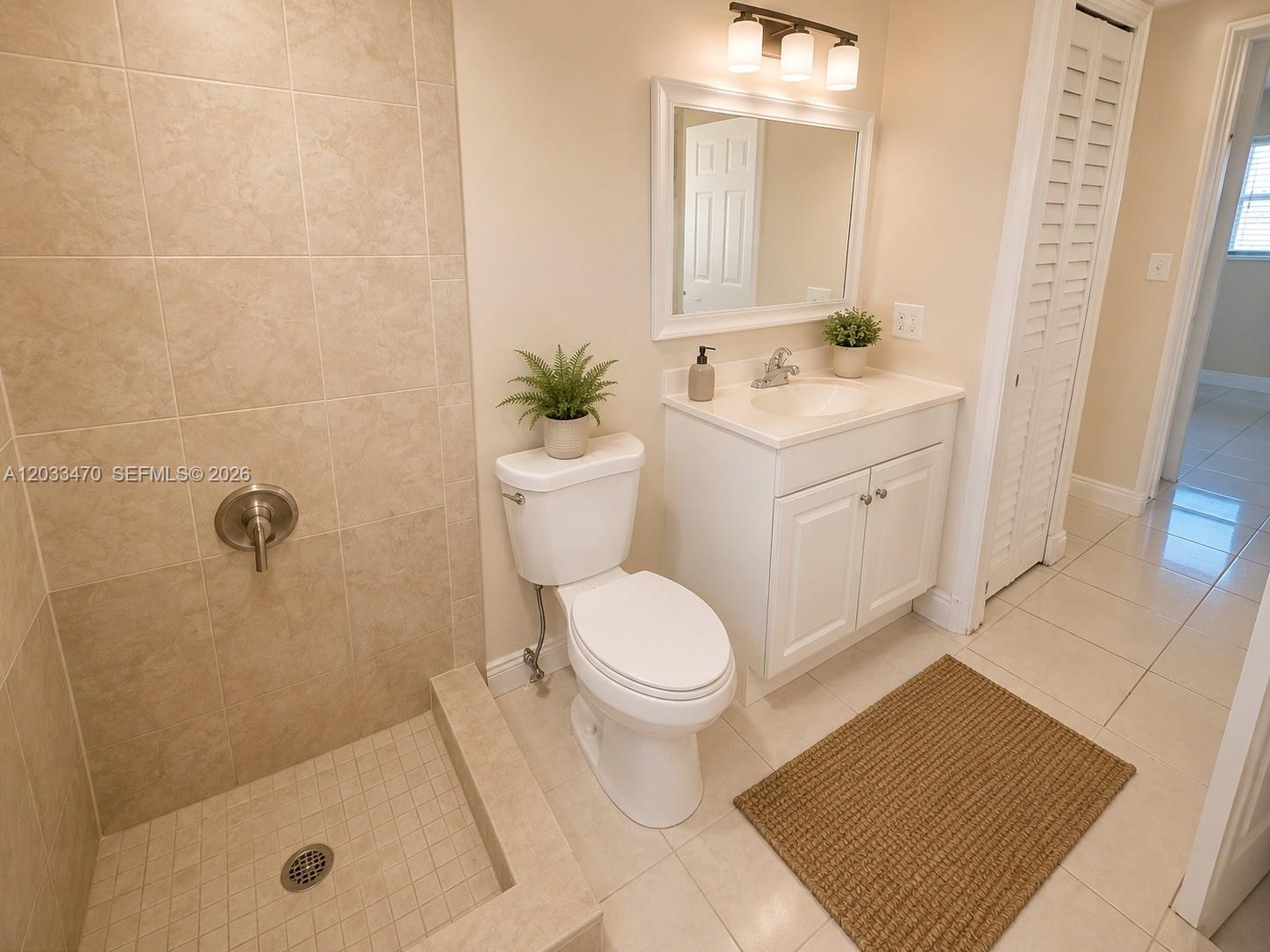 5461 W 24th Avenue 18 Property Photo 5
