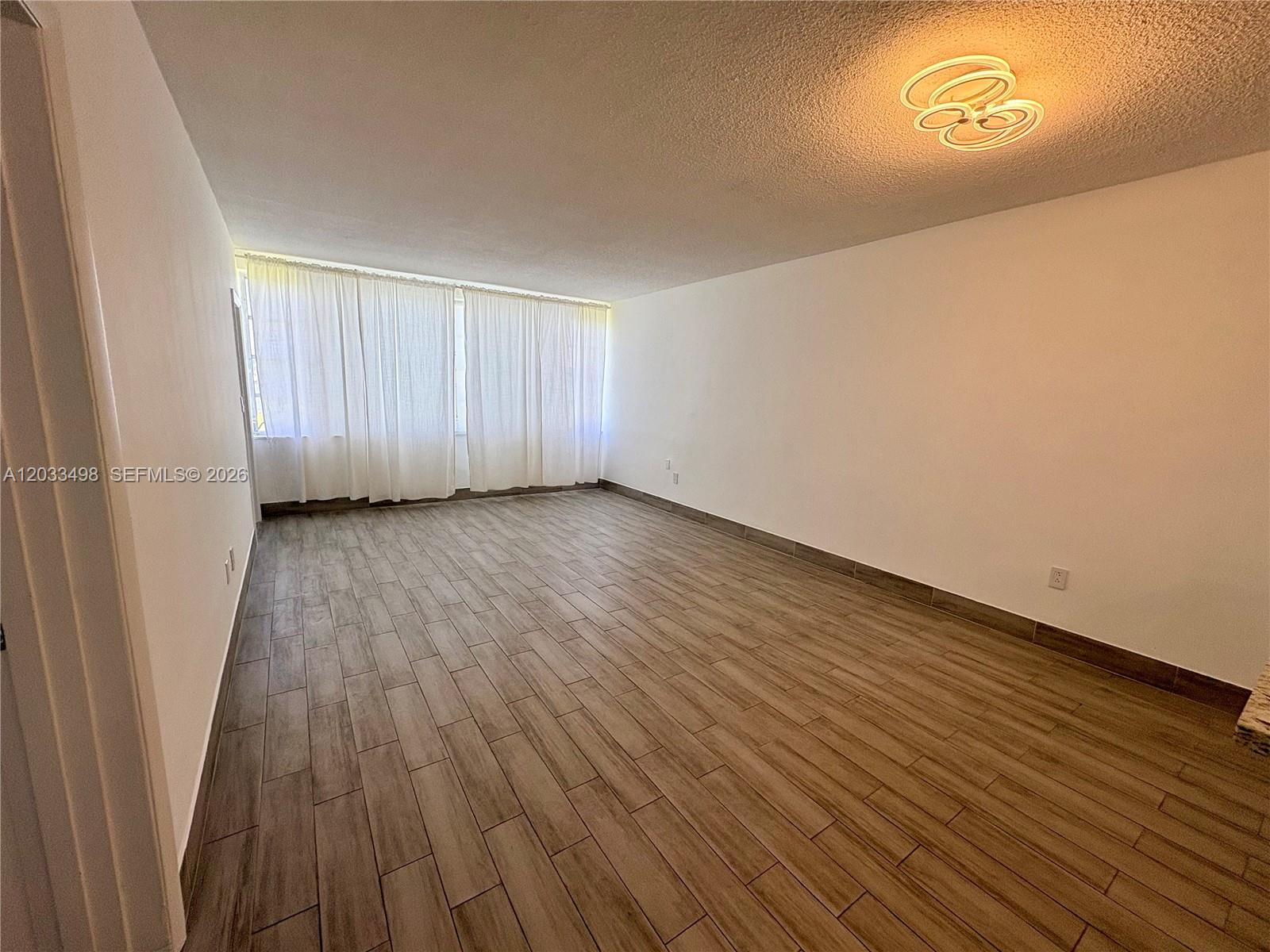 A12033498 Property Photo 7