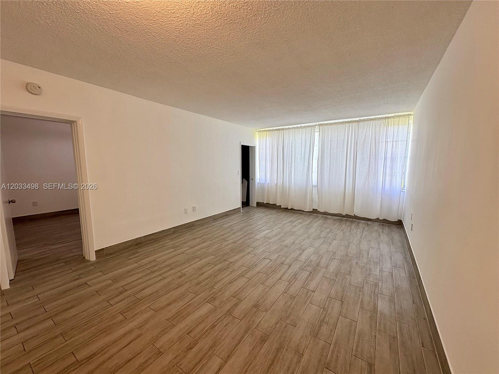 A12033498 Property Photo 8