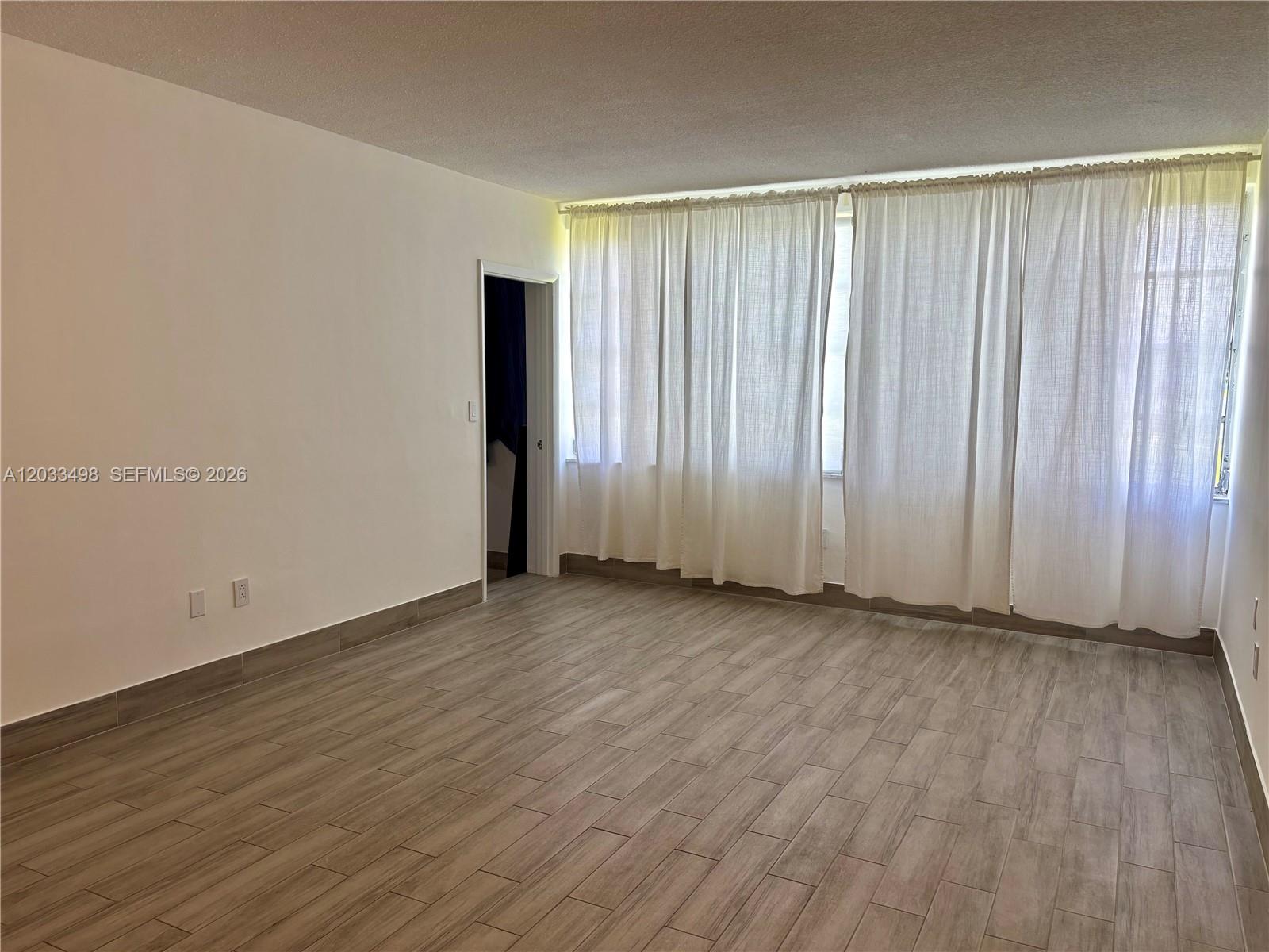 A12033498 Property Photo 9