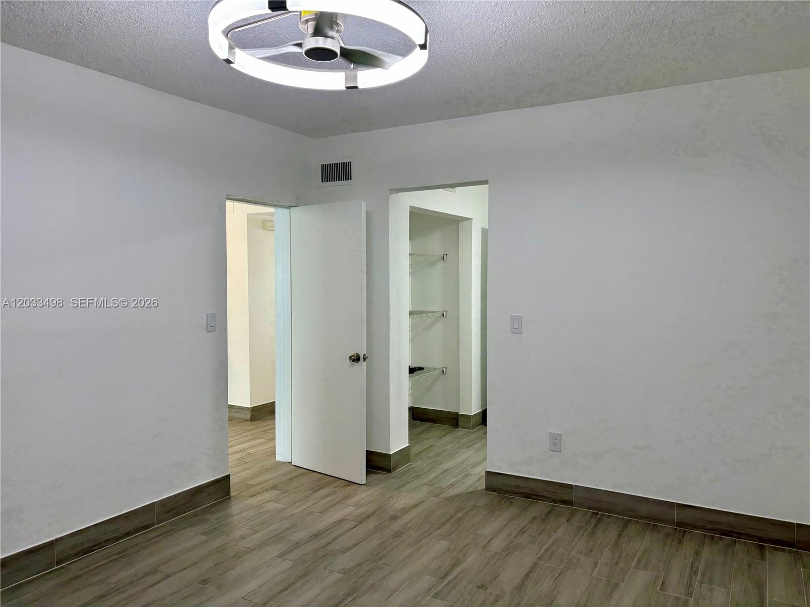 A12033498 Property Photo 16