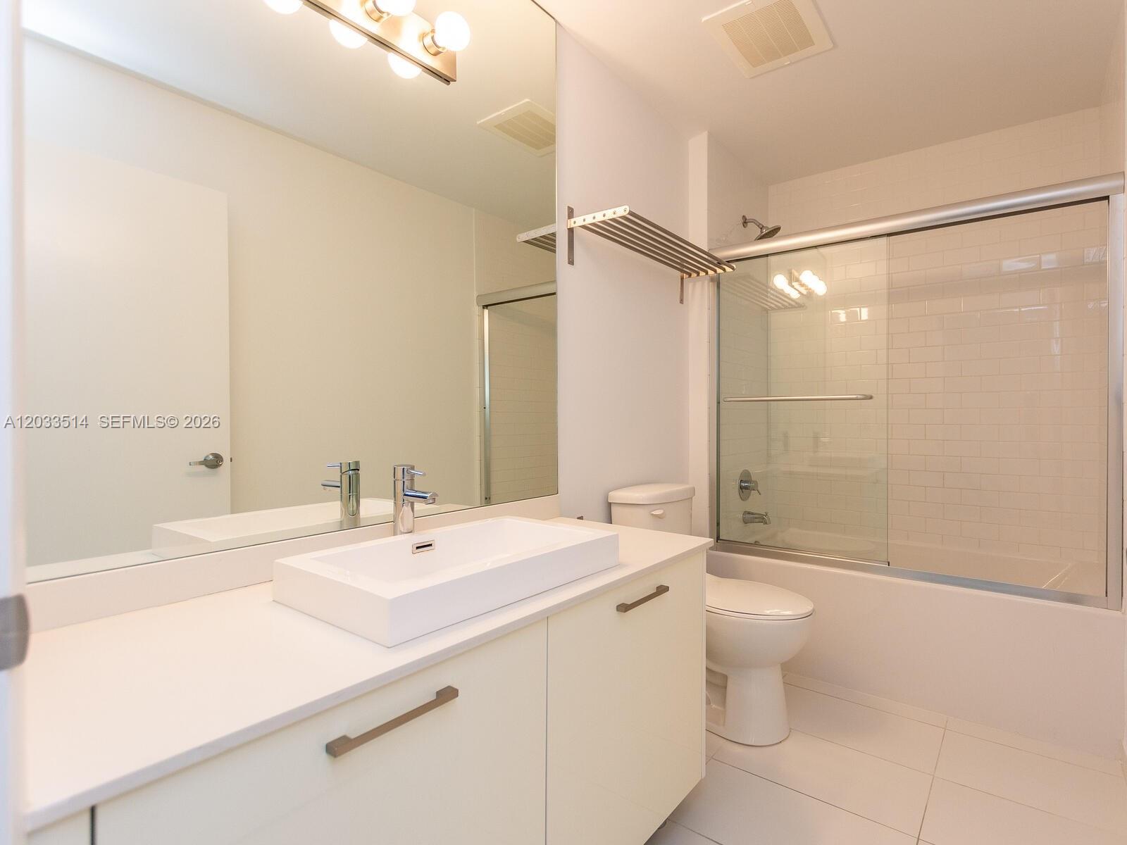 151 Se 1st Street 807 Property Photo 38
