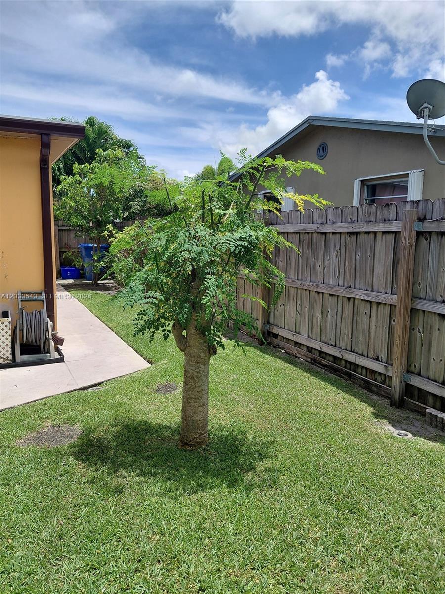 1307 Se Flamingo Drive Property Photo 60