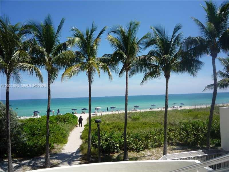 5161 Collins Avenue 1702 Property Photo 19