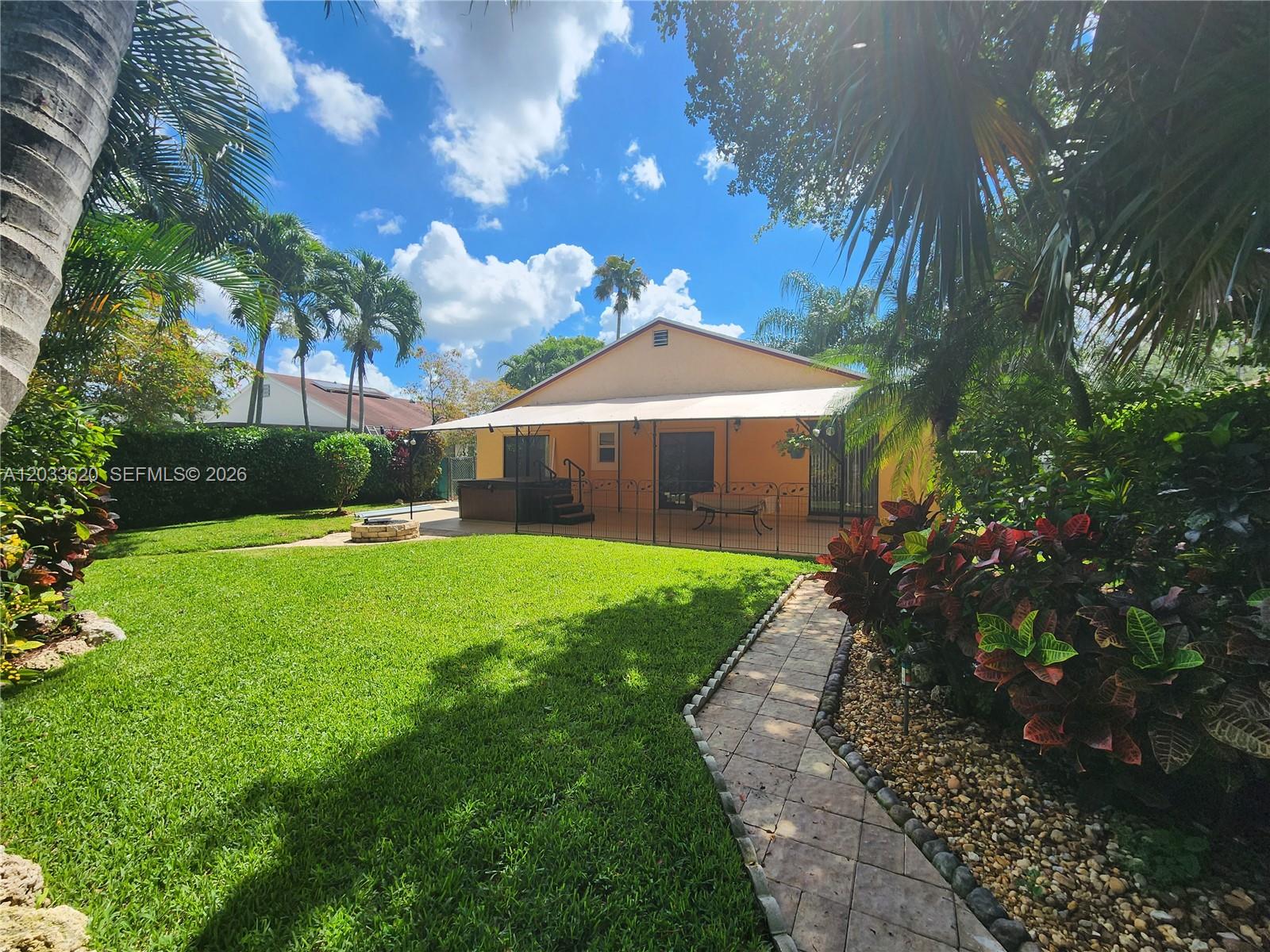 A12033620 Property Photo 9