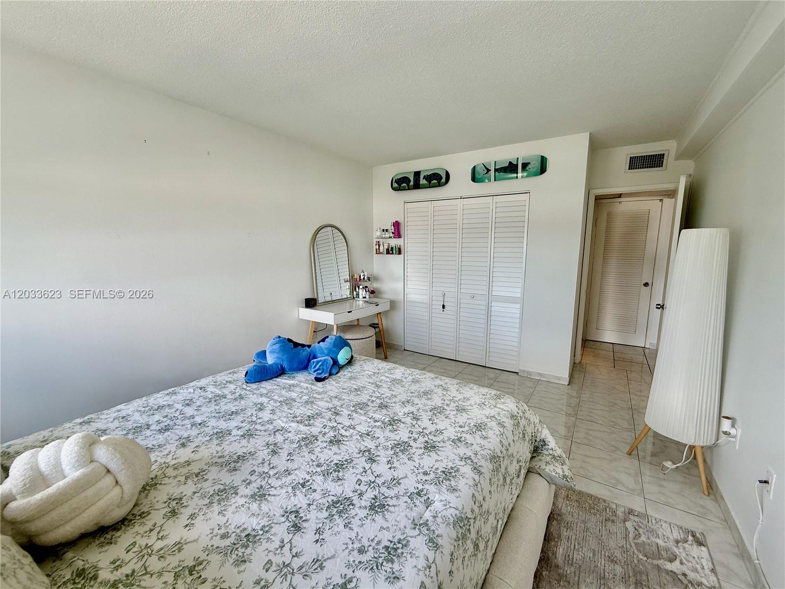 400 Kings Point Drive 928 Property Photo 14