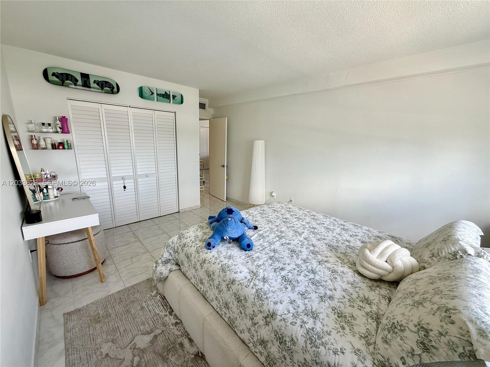 400 Kings Point Drive 928 Property Photo 16