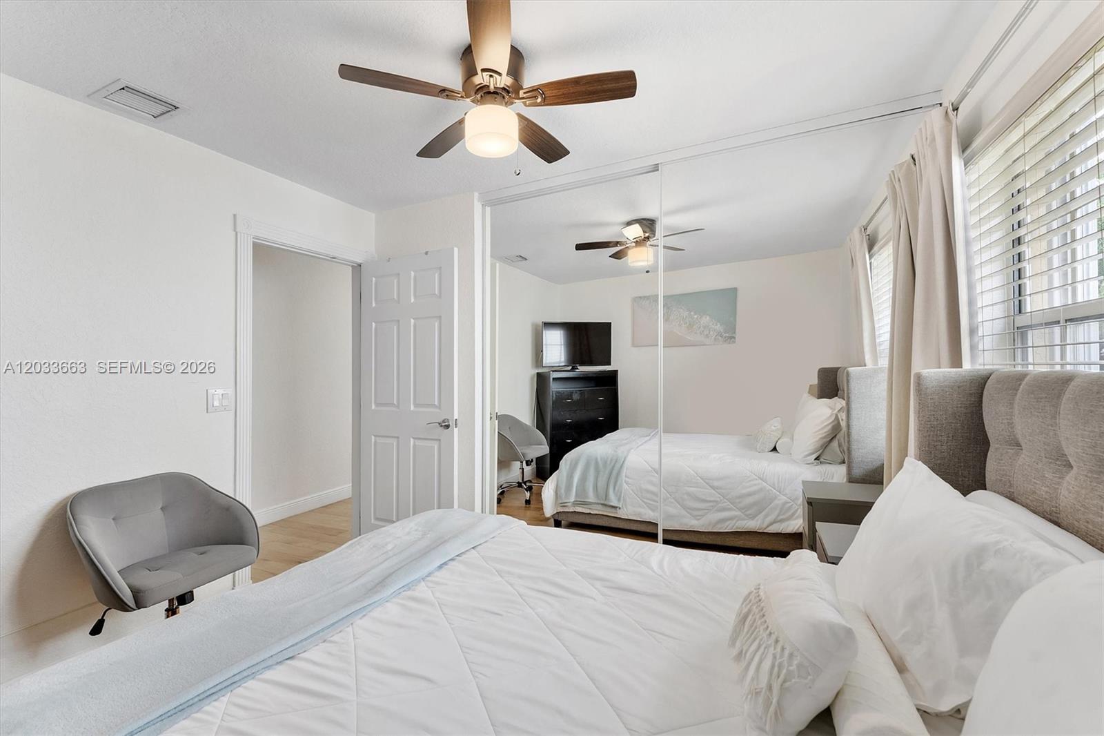 2013 Island Circle Property Photo 29
