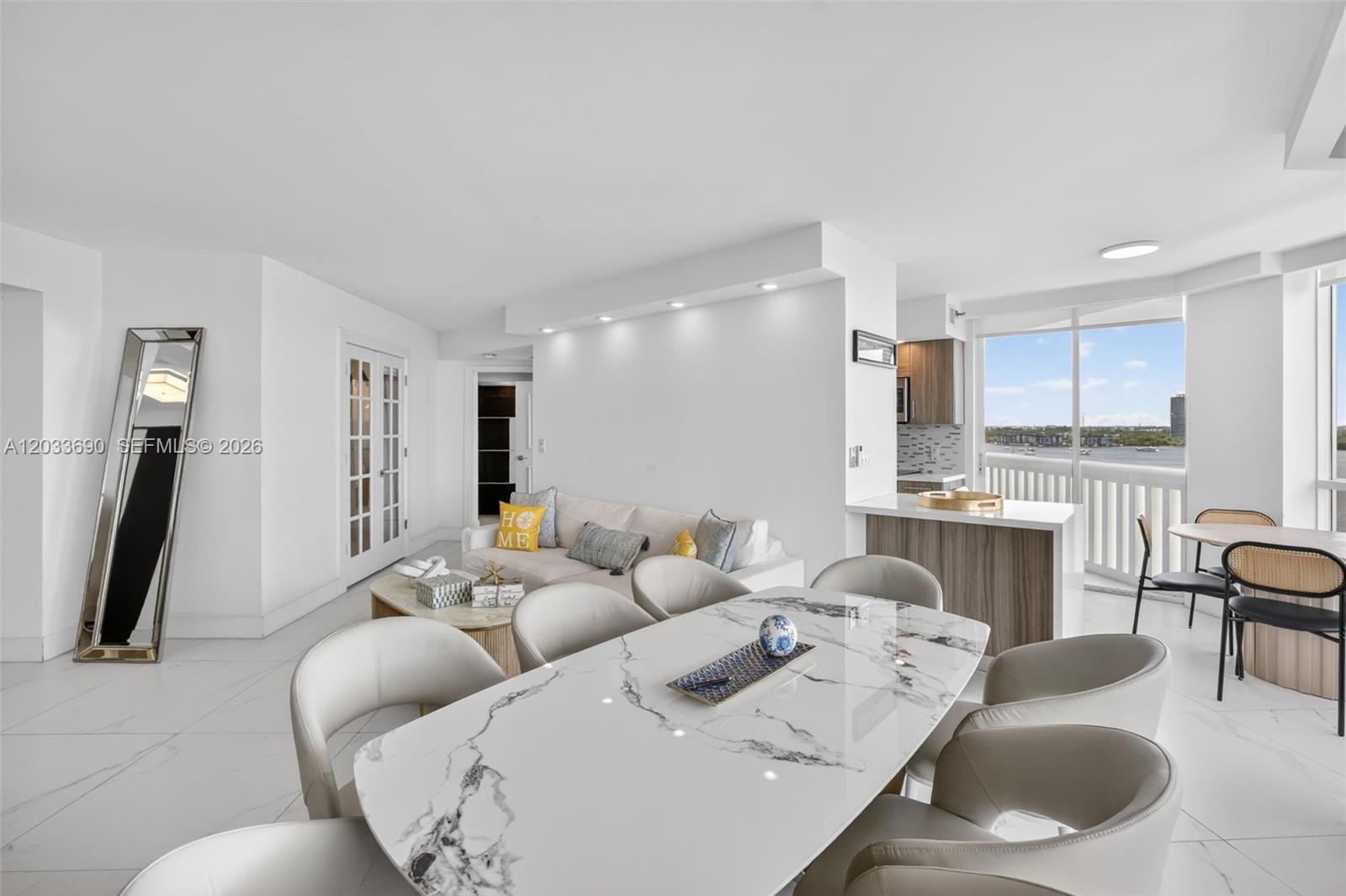1000 Island Boulevard 1410 Property Photo 4