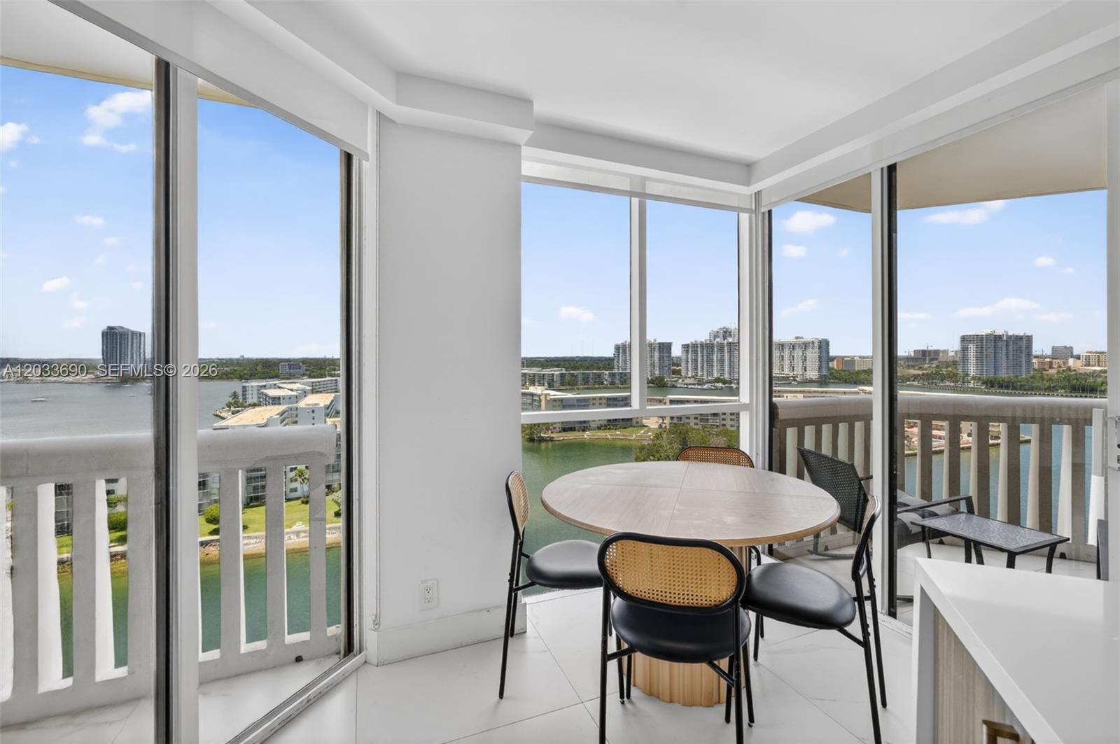 1000 Island Boulevard 1410 Property Photo 13