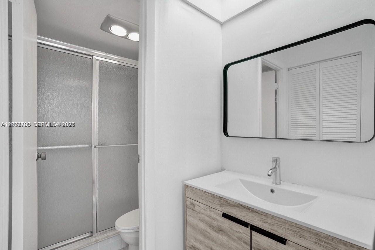 3821 Environ Boulevard 403 Property Photo 6