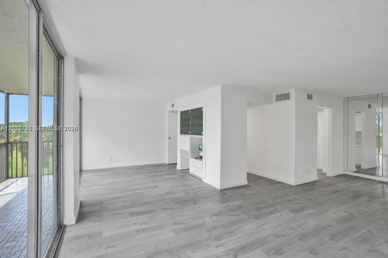 3821 Environ Boulevard 403 Property Photo 14