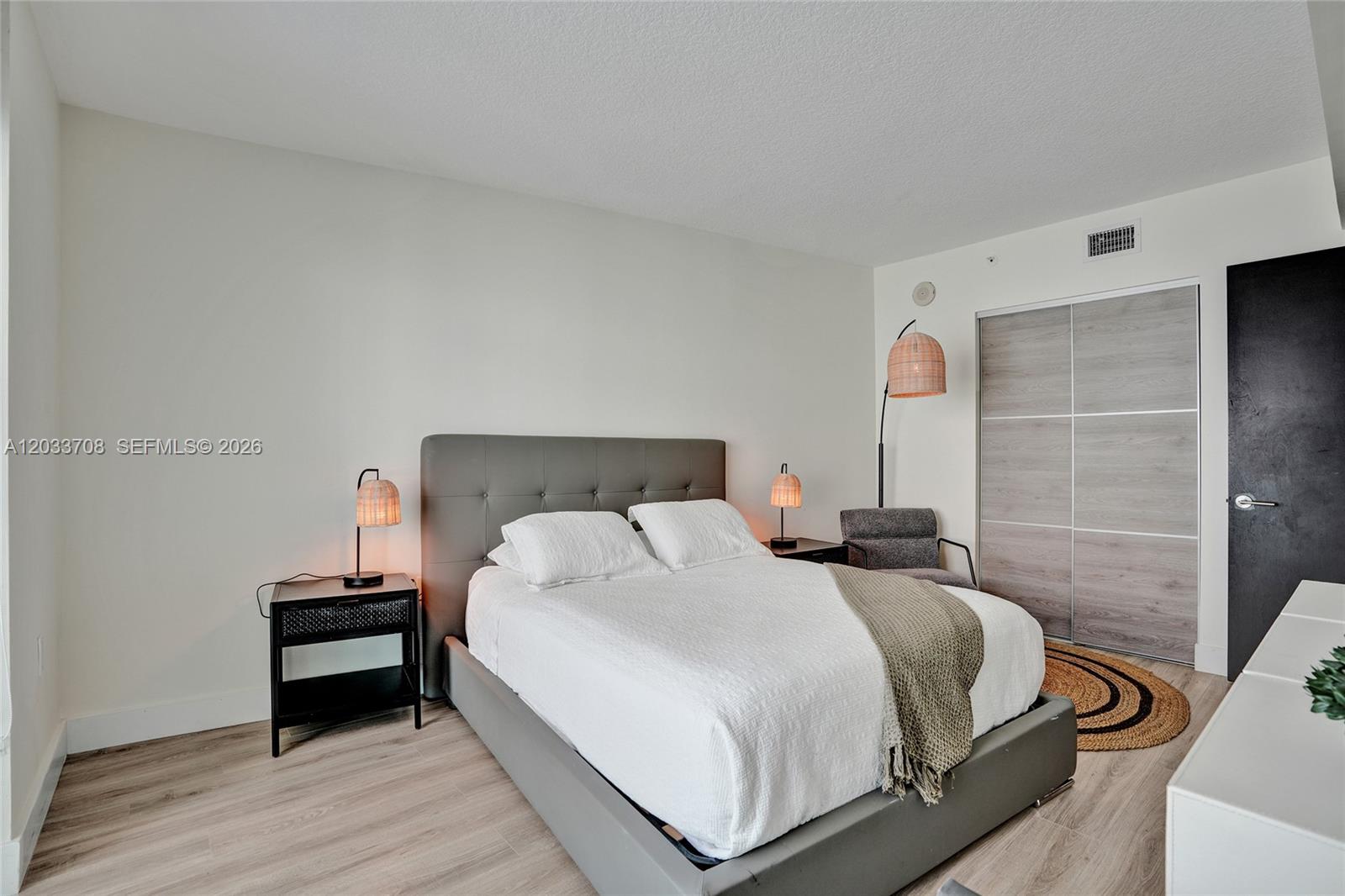 150 Sunny Isles Boulevard 1-1601 Property Photo 16