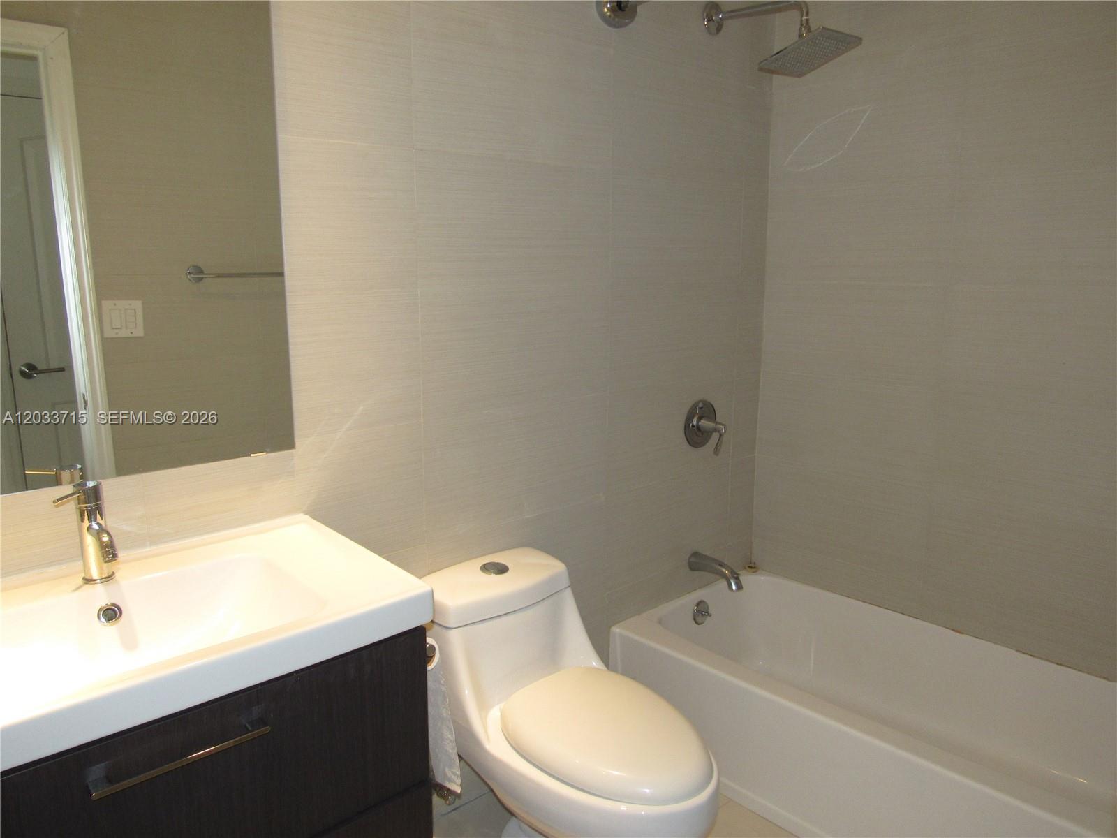 1510 Se 15th Street 307 Property Photo 9