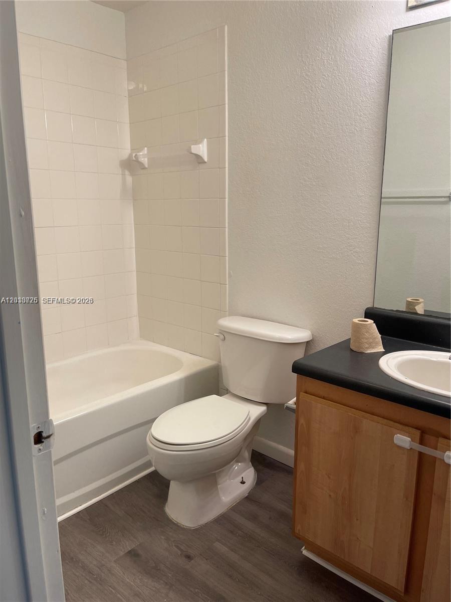 2066 Ne 167th Street 3-108 Property Photo 15