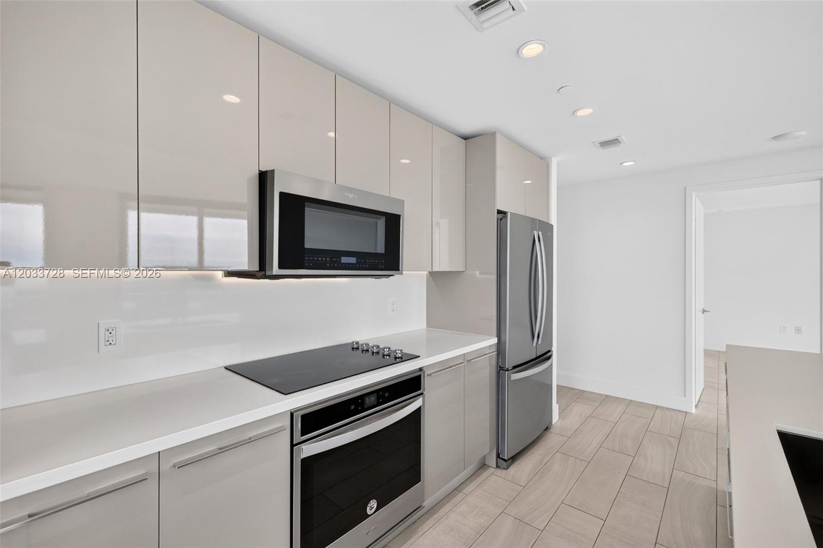 2000 Metropica Way 503 Property Photo 12