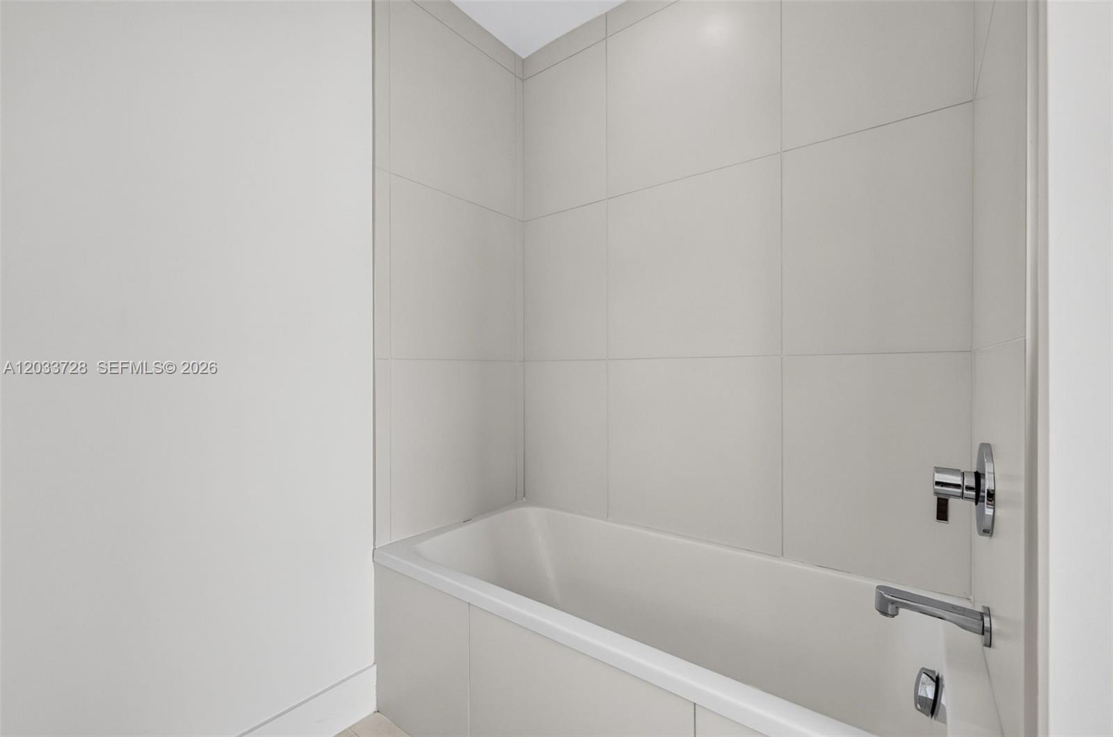 2000 Metropica Way 503 Property Photo 28