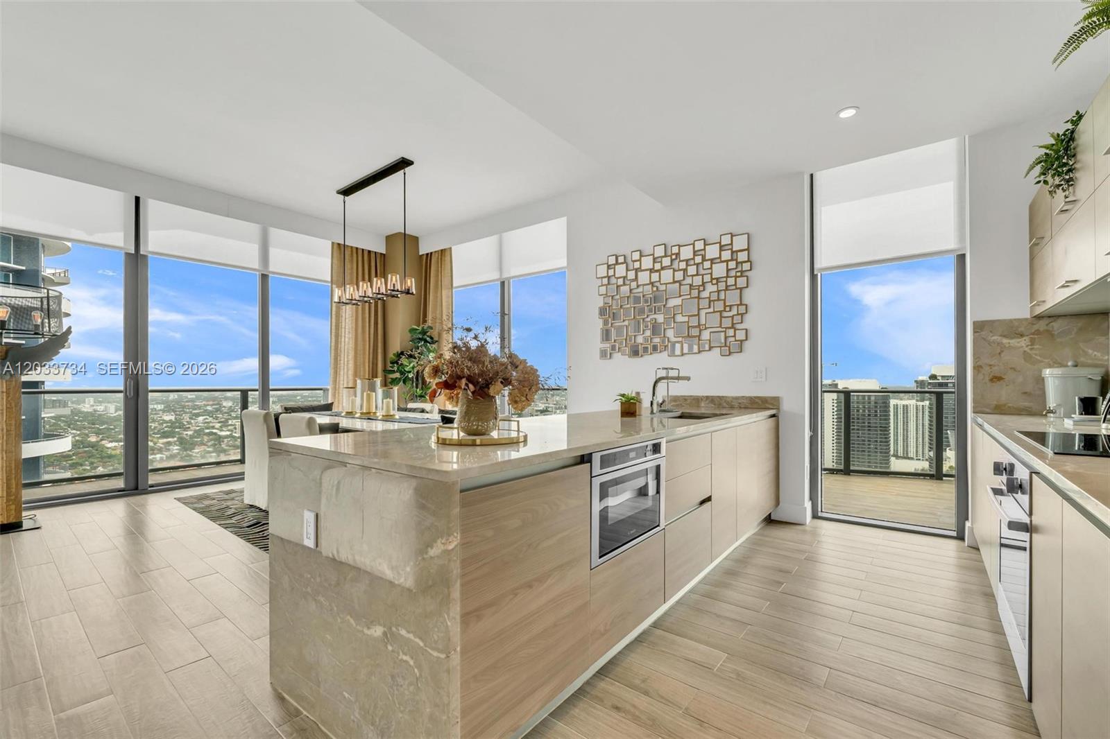 1300 S Miami Avenue Ph5110 Property Photo 11