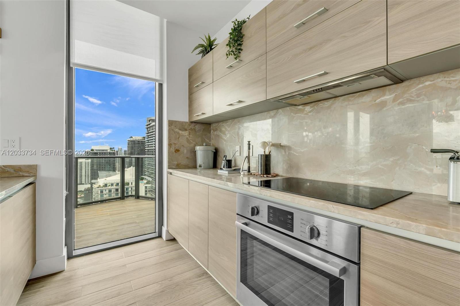 1300 S Miami Avenue Ph5110 Property Photo 13