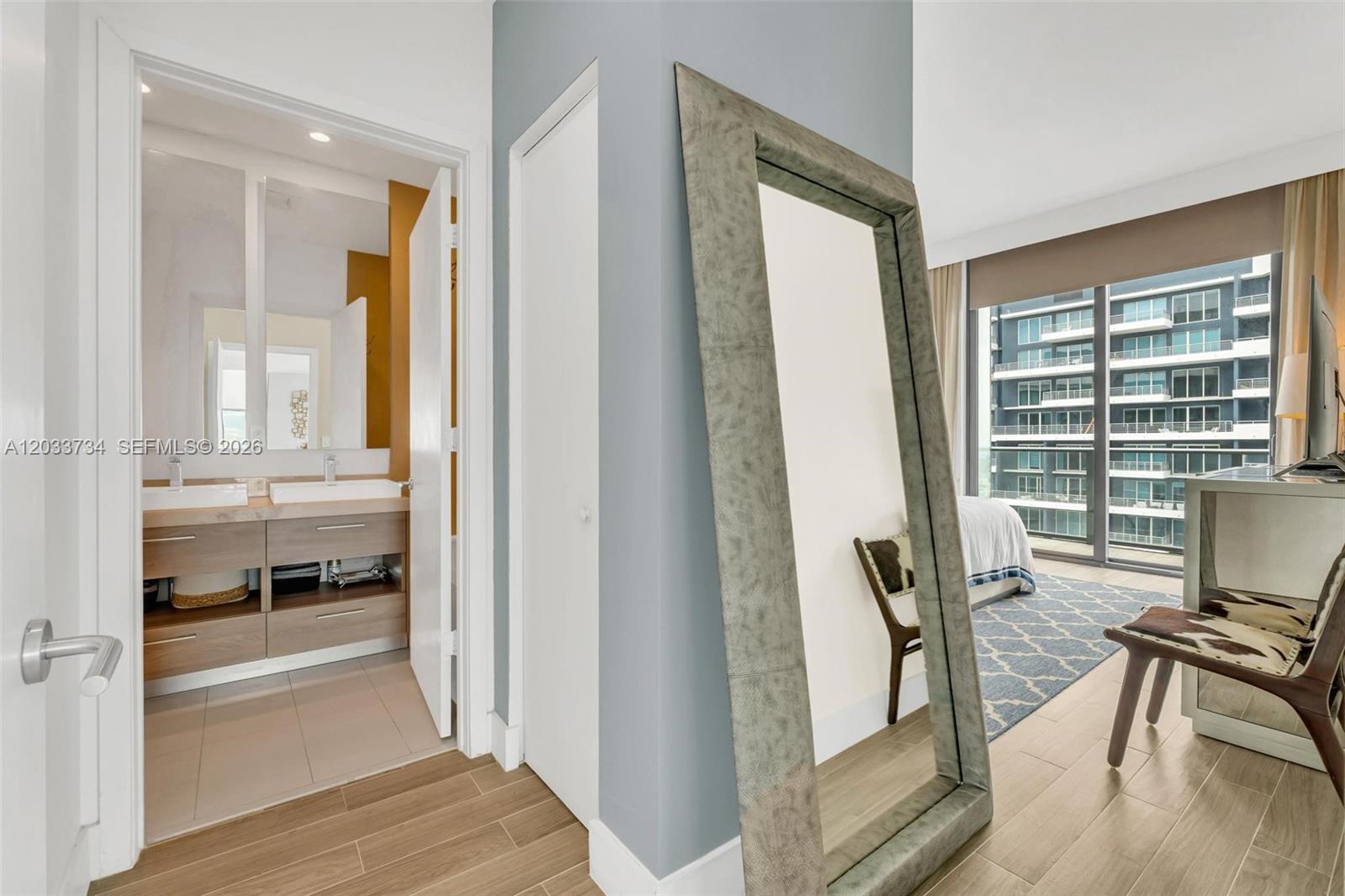 1300 S Miami Avenue Ph5110 Property Photo 23