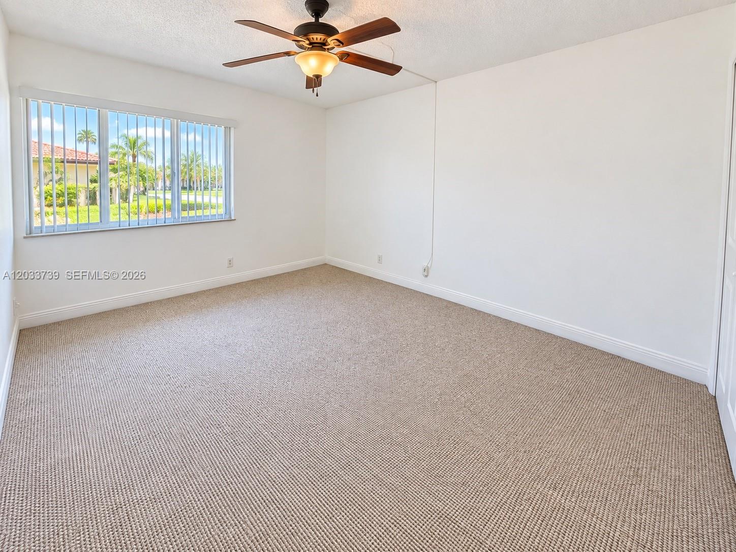 140 Lakeview Drive 211 Property Photo 11