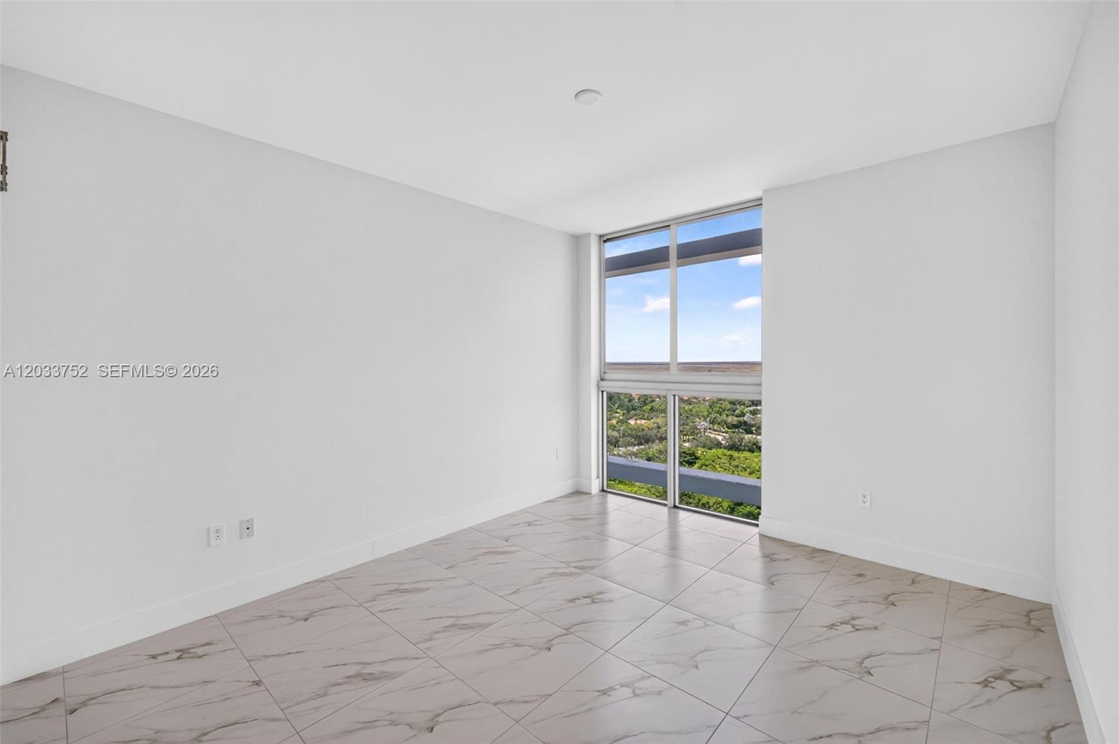 2000 Metropica Way 1910 Property Photo 17