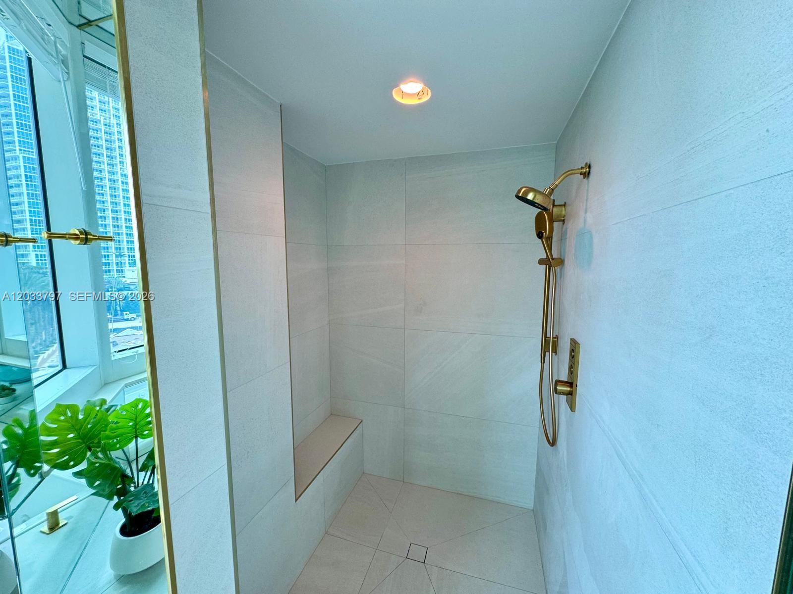 300 S Pointe Drive 705 Property Photo 15