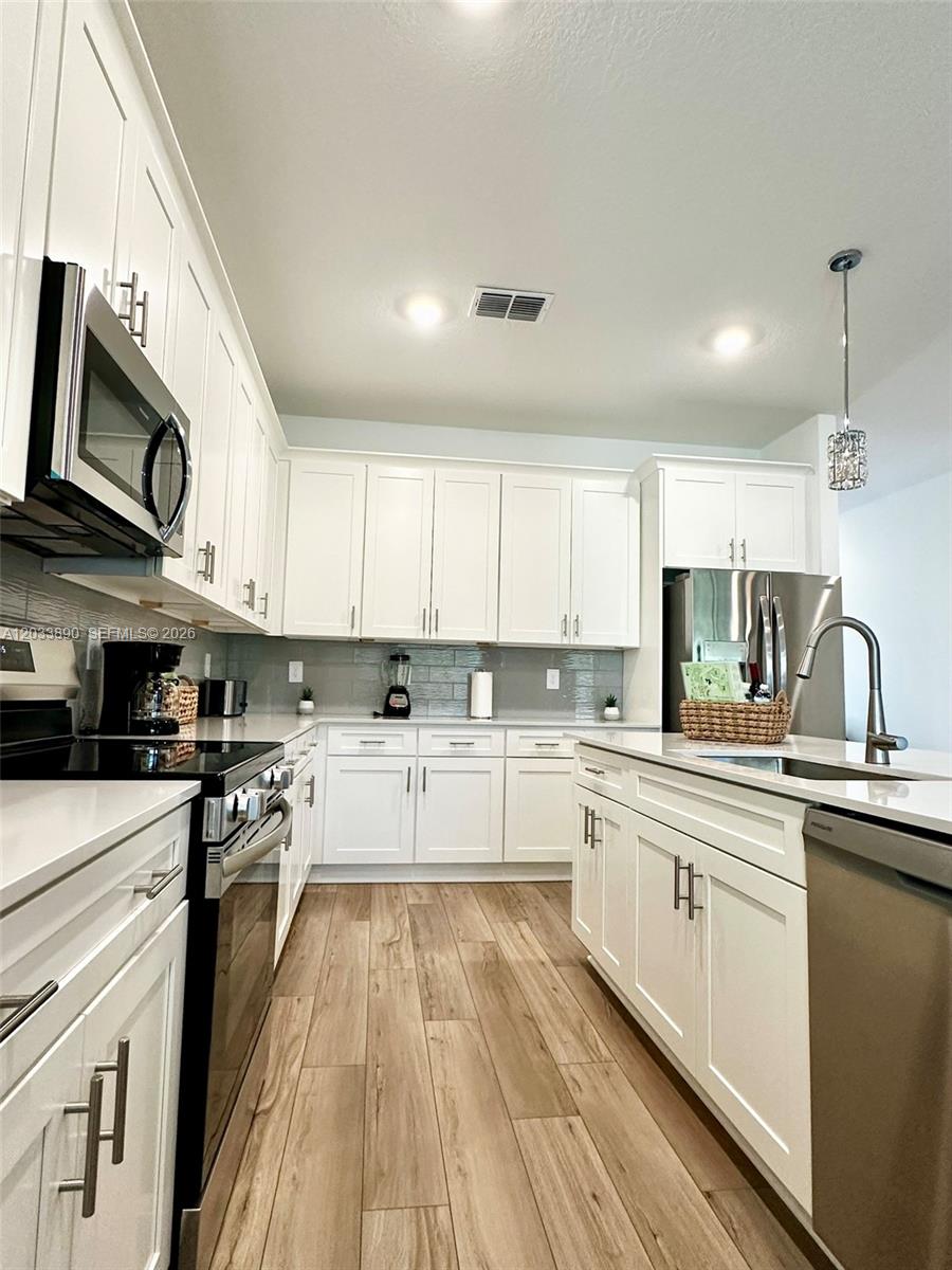 1217 Reunion Village Boulevard Property Photo 7