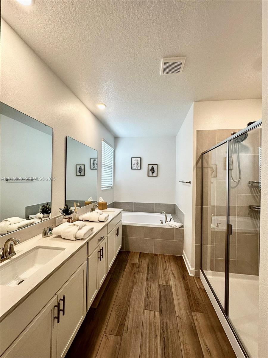 1217 Reunion Village Boulevard Property Photo 23