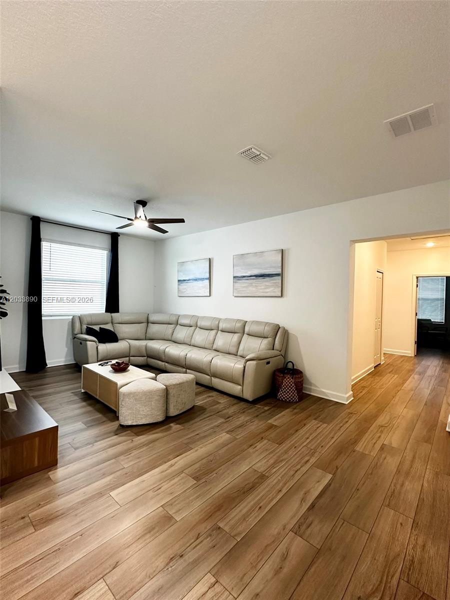 1217 Reunion Village Boulevard Property Photo 28