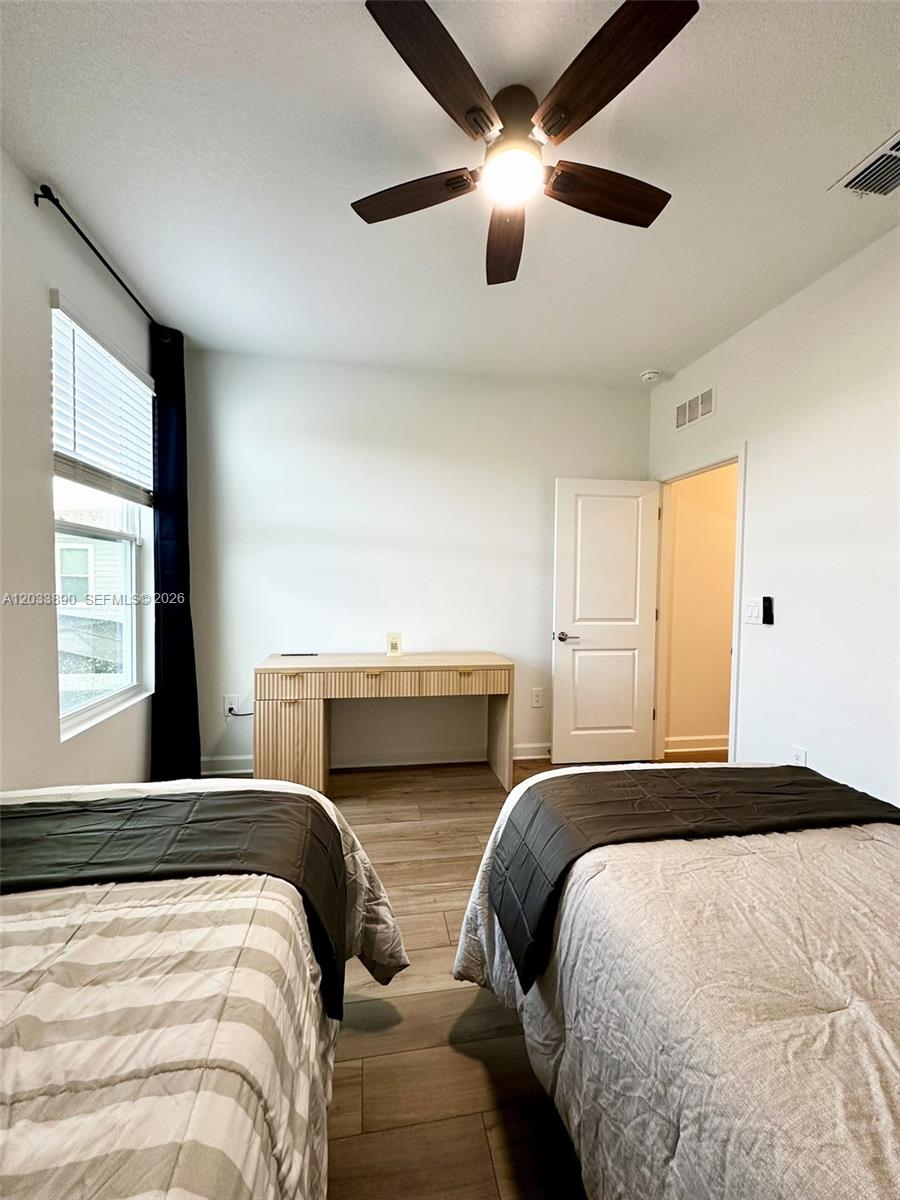 1217 Reunion Village Boulevard Property Photo 35