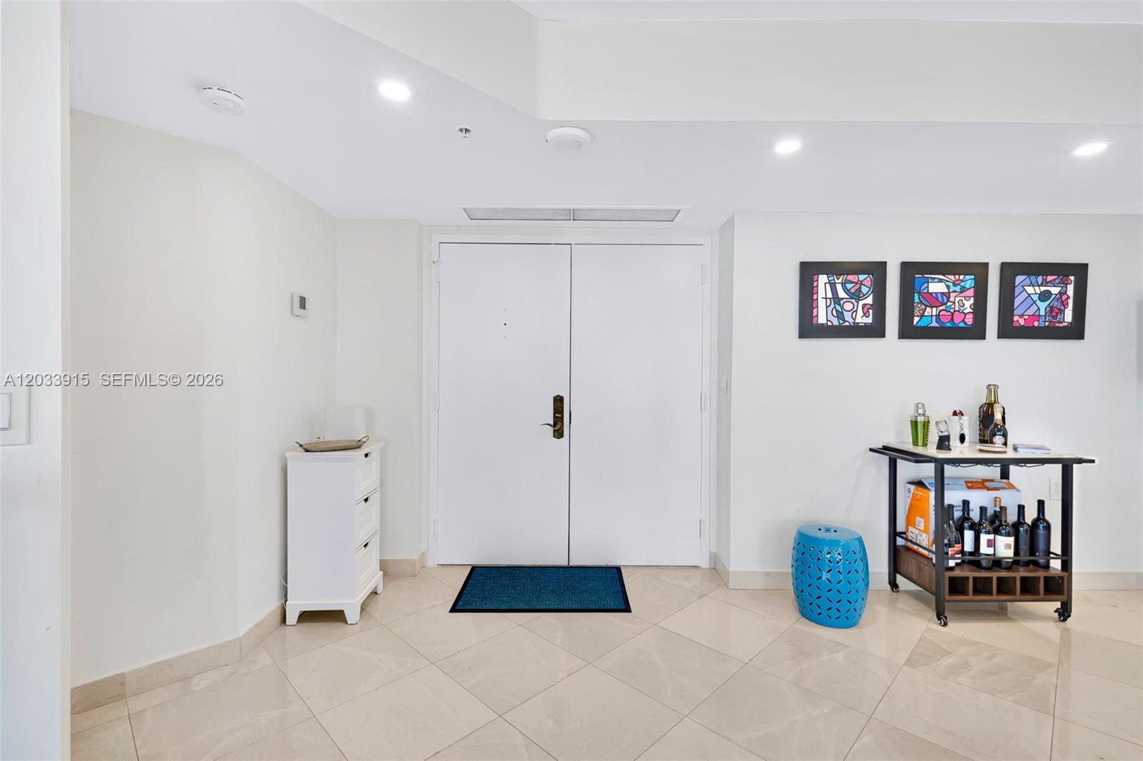 6301 Collins Avenue 1708 Property Photo 8