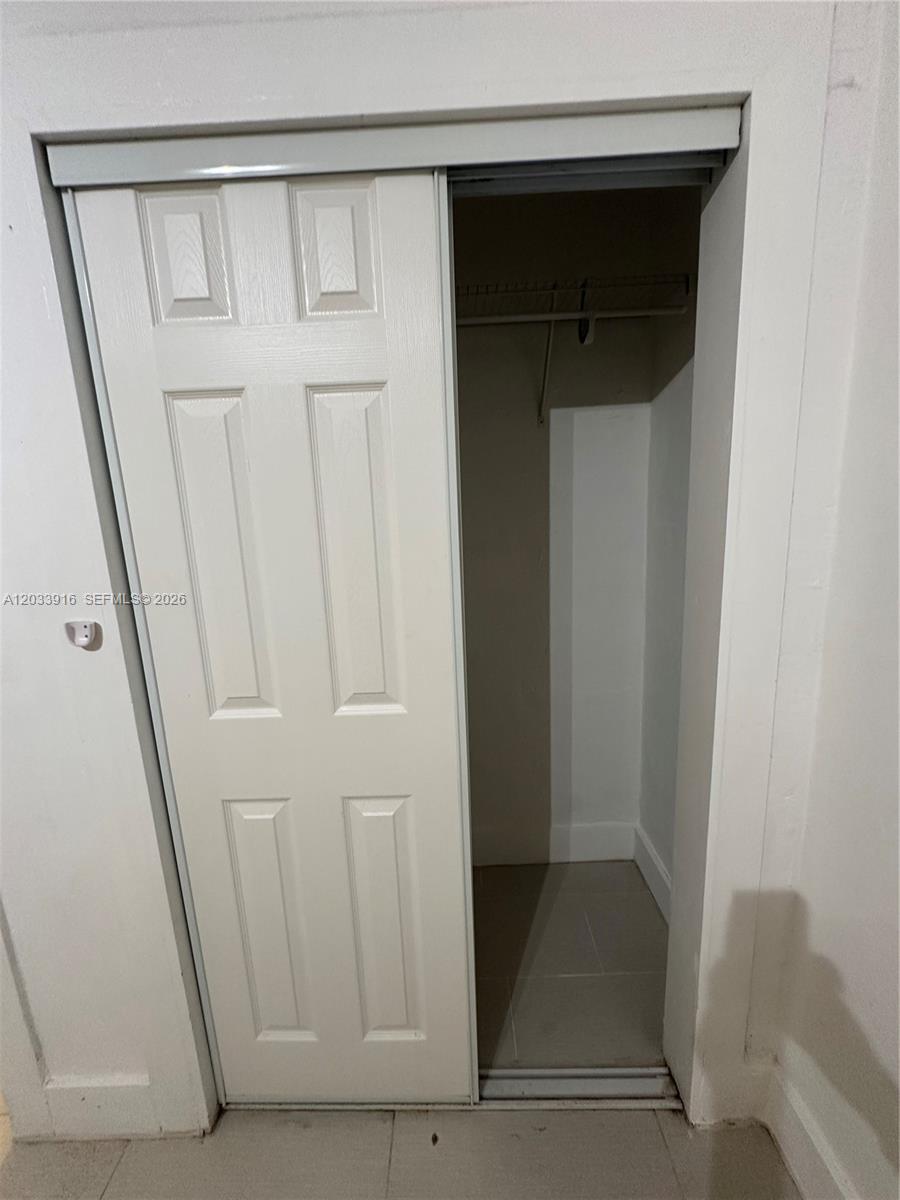 8205 Crespi Boulevard 3 Property Photo 10