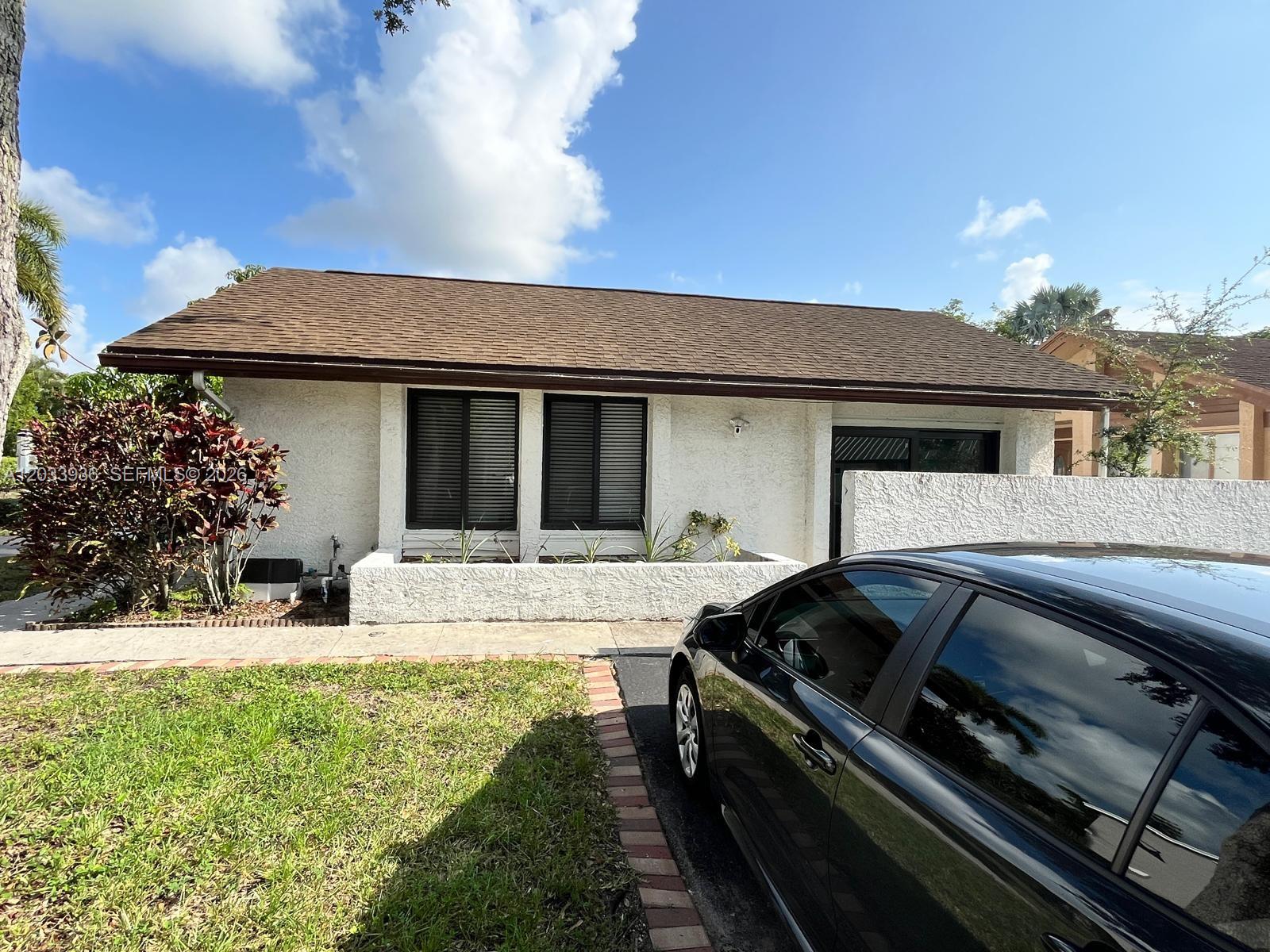 3931 SW 84th Terrace