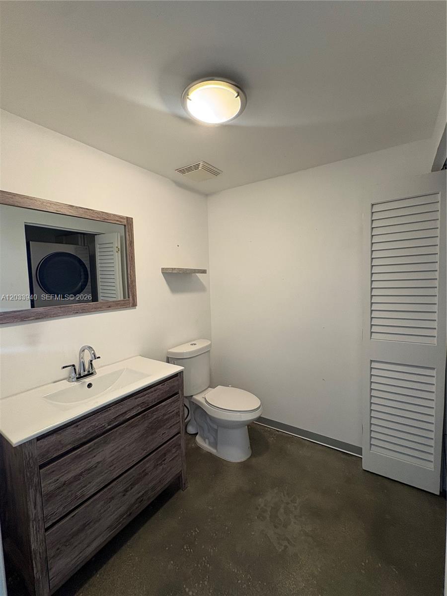 690 Sw 1st Court 1212 Property Photo 9