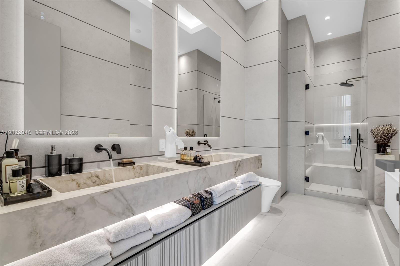 475 Brickell Avenue 2215 Property Photo 14