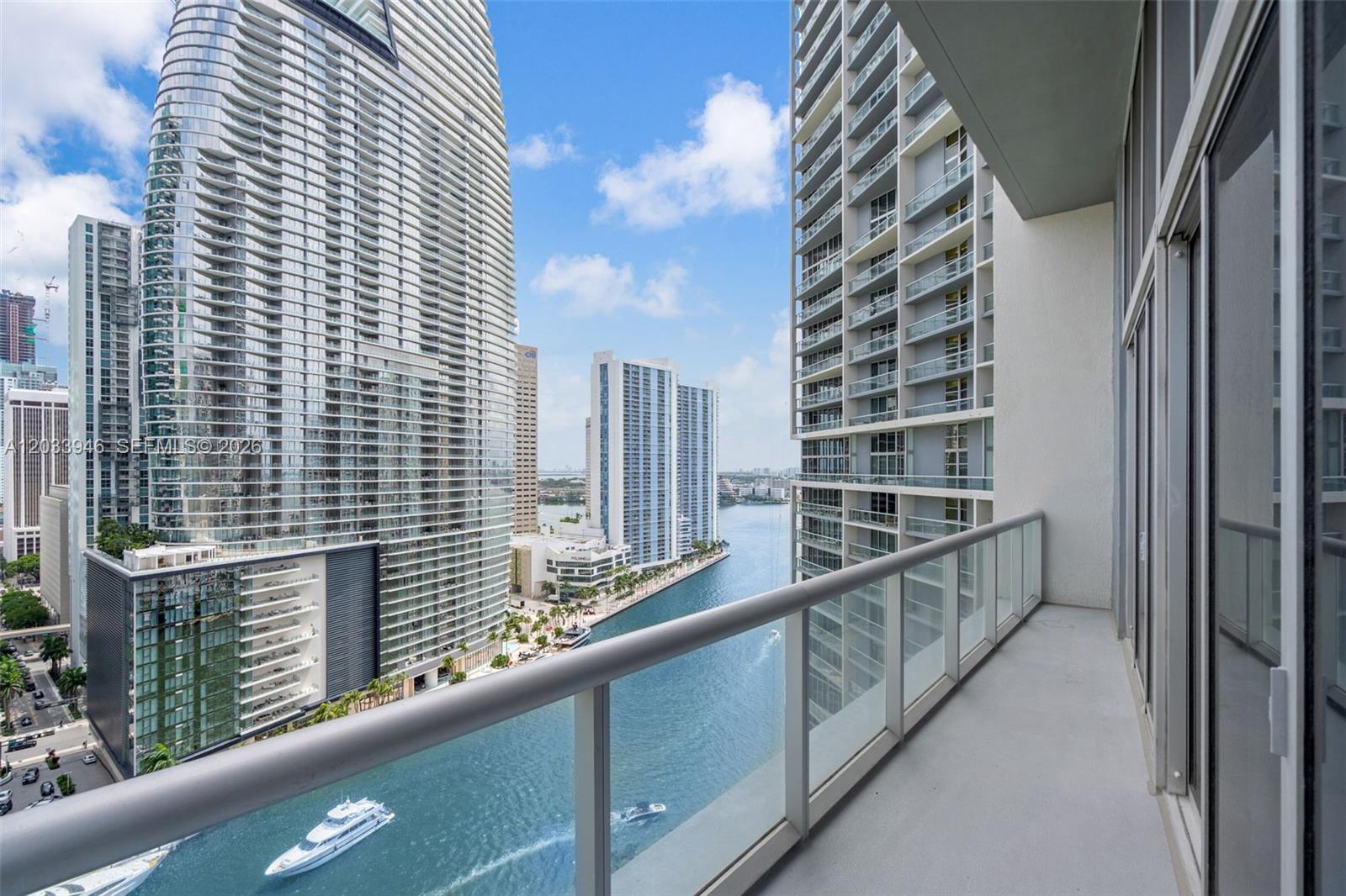 475 Brickell Avenue 2215 Property Photo 24