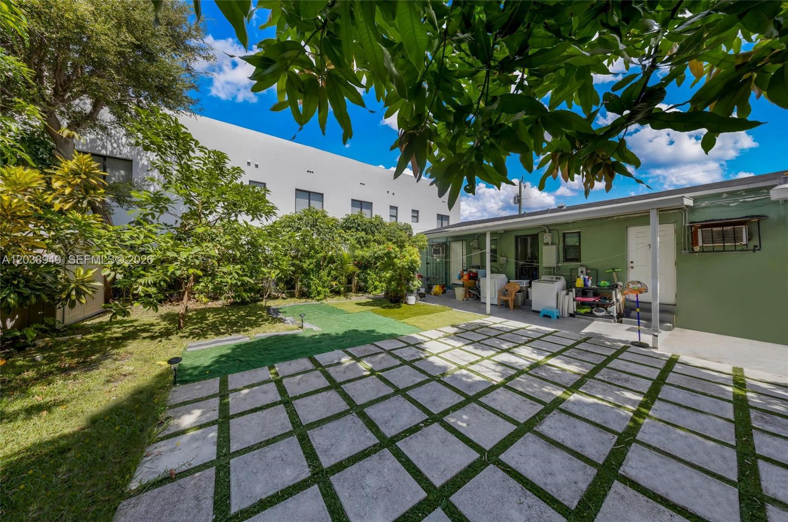 A12033949 Property Photo 2