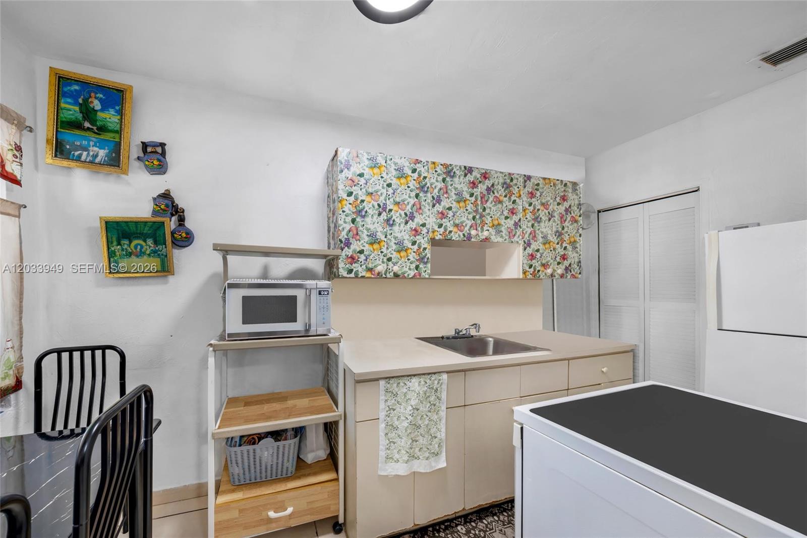 A12033949 Property Photo 7