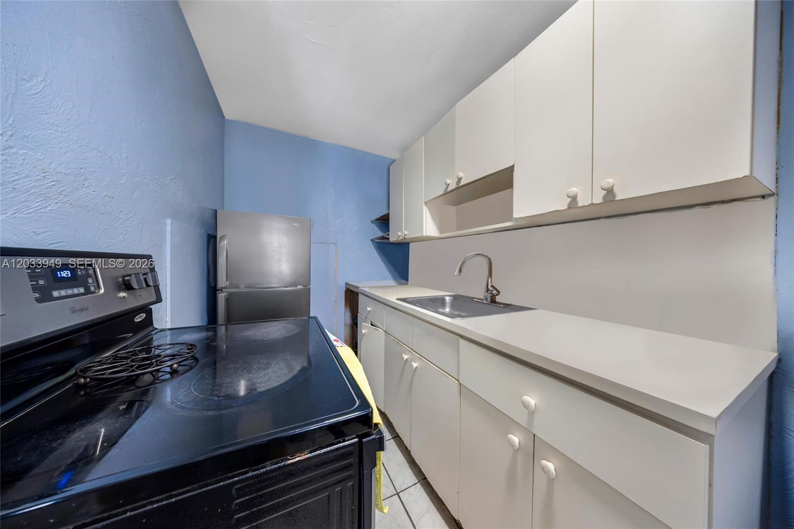 A12033949 Property Photo 15
