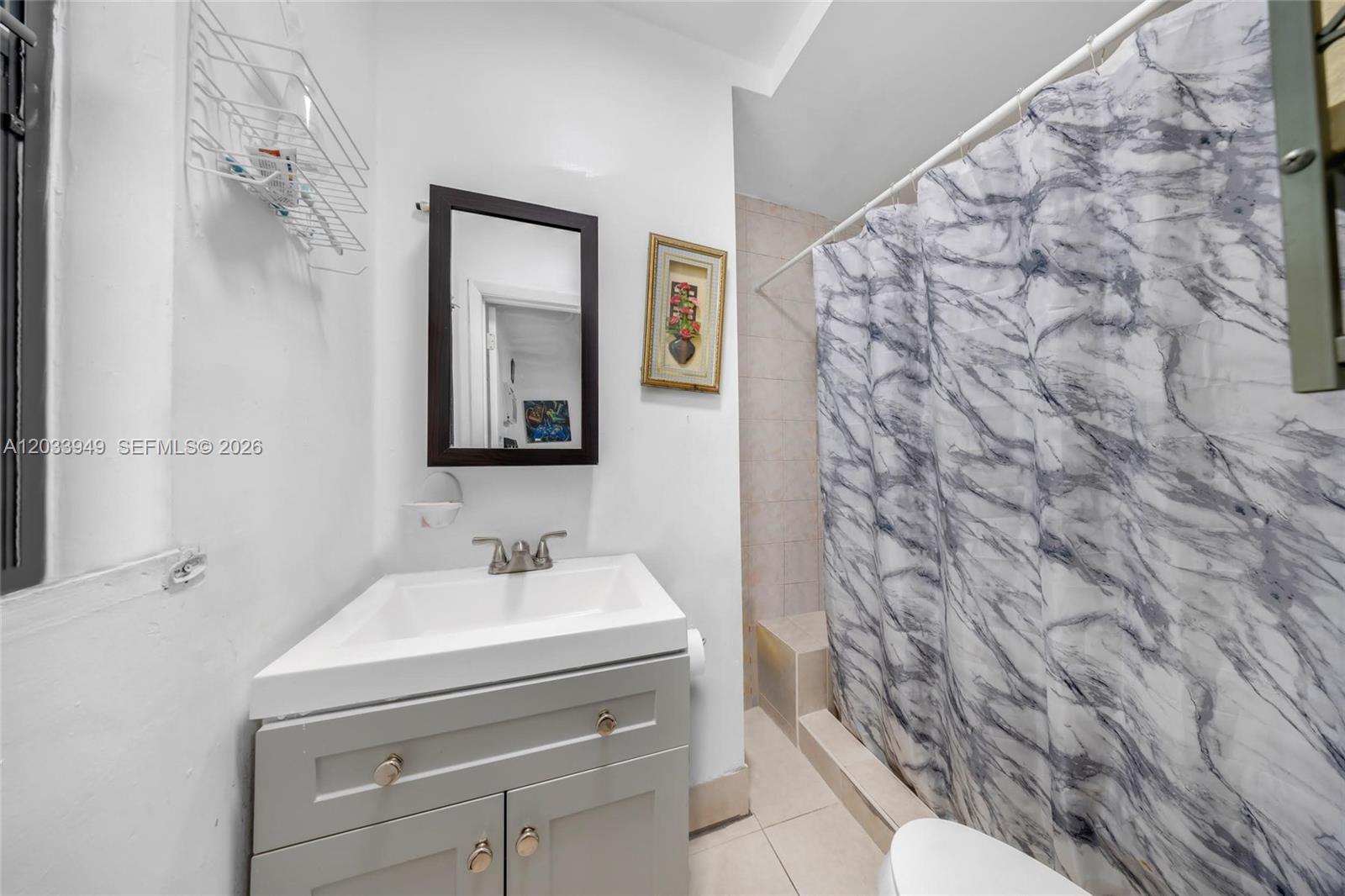 A12033949 Property Photo 16