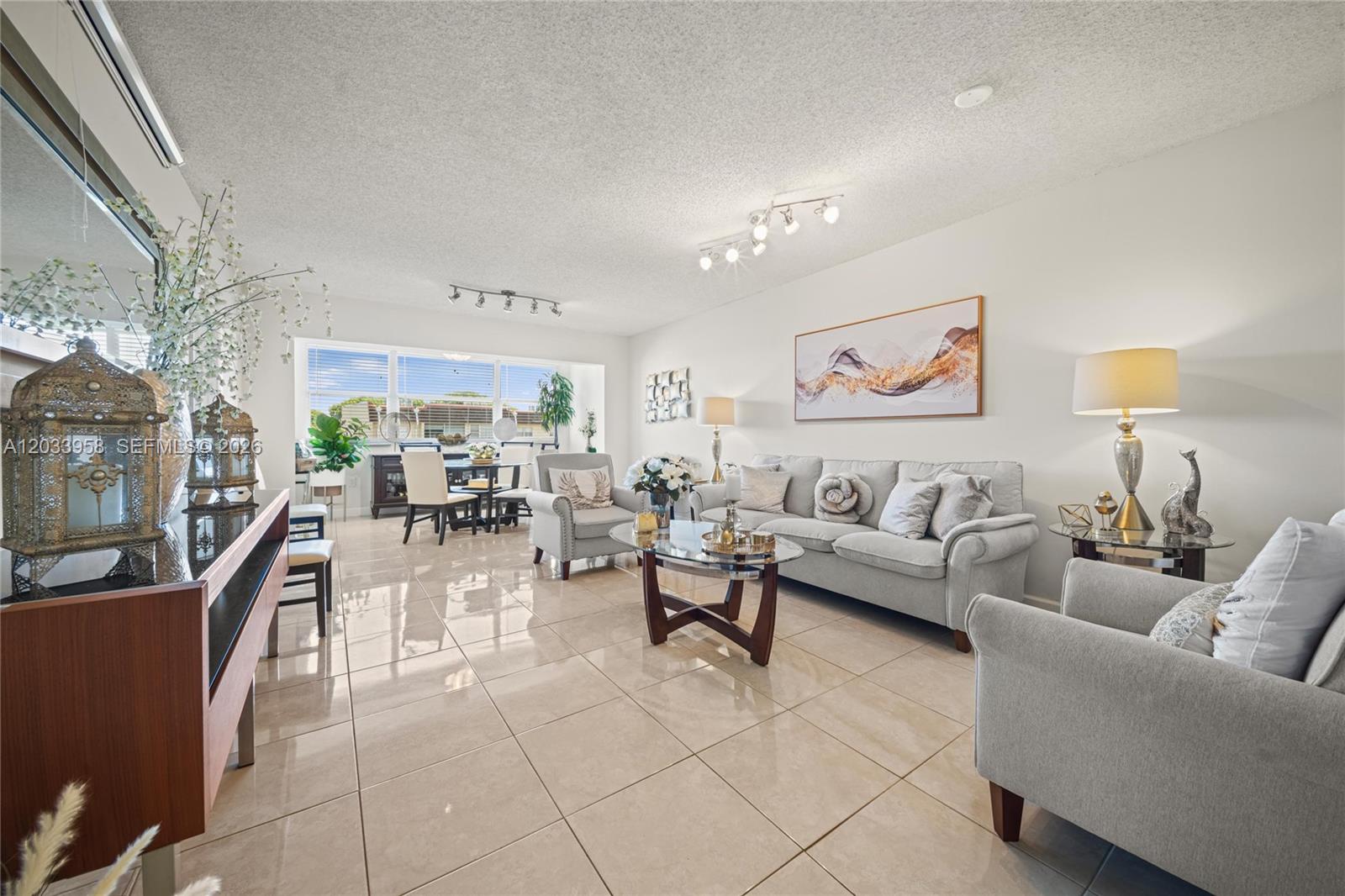 8951 Sunrise Lakes Boulevard 301 Property Photo 5